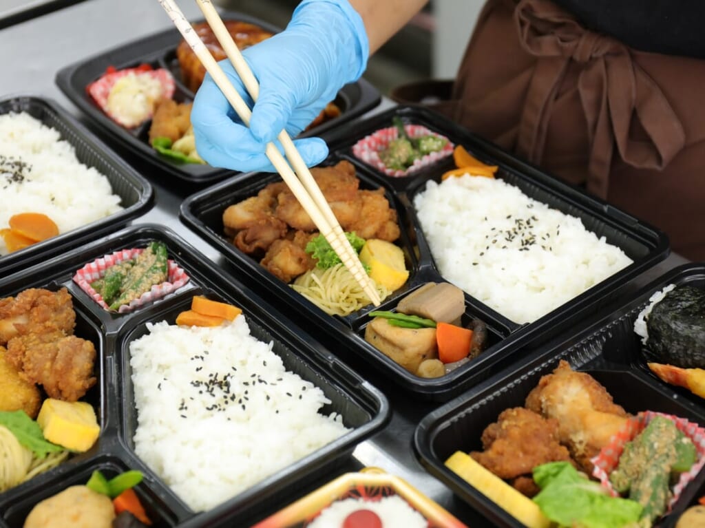 箕面市船場に「cafe bento あゆみ」さんがオープン