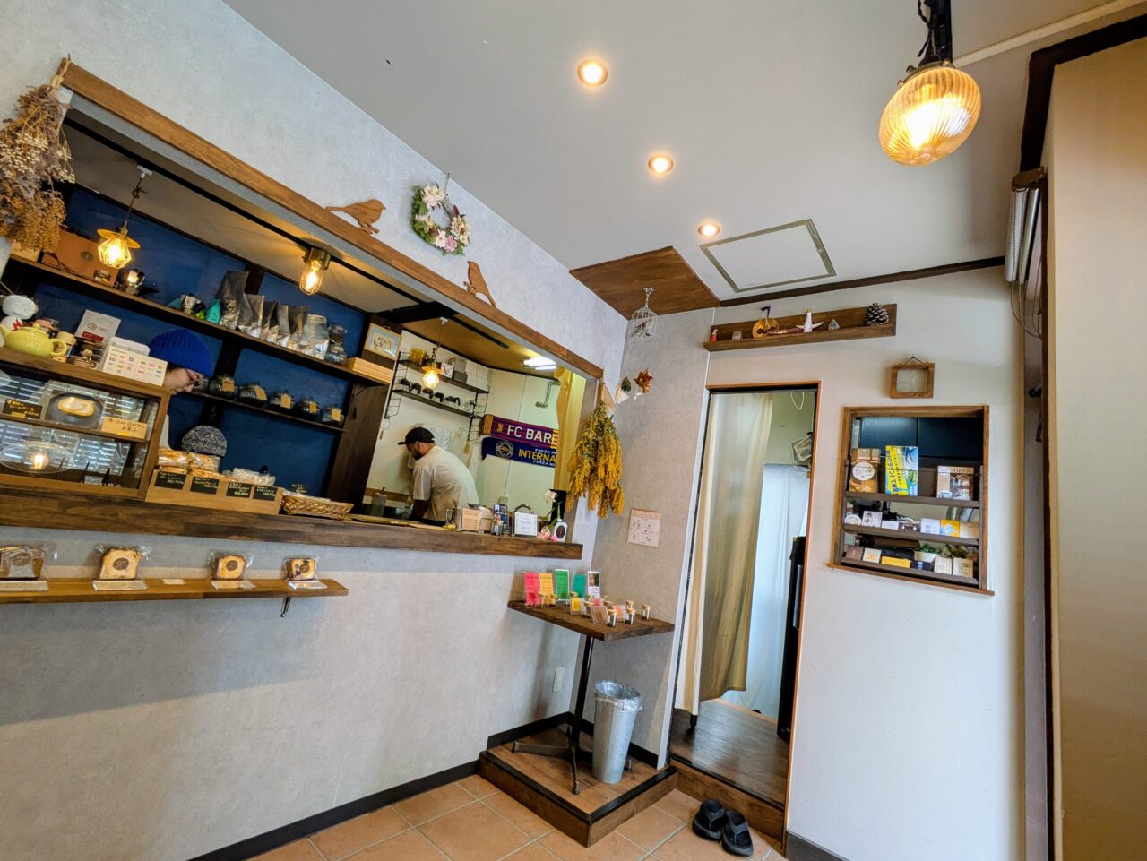 すずめ舎　店内