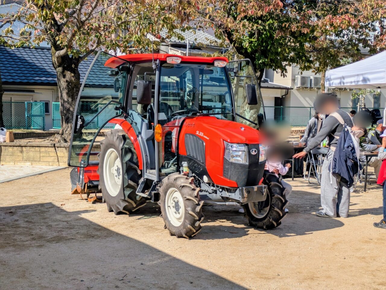 トラクターの展示