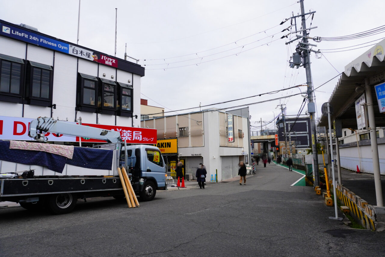 池田市阪急石橋阪大前駅東口改札側