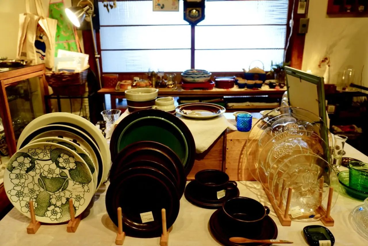 箕面市桜井2026年2月SunMoonStar長屋市場のブロカント