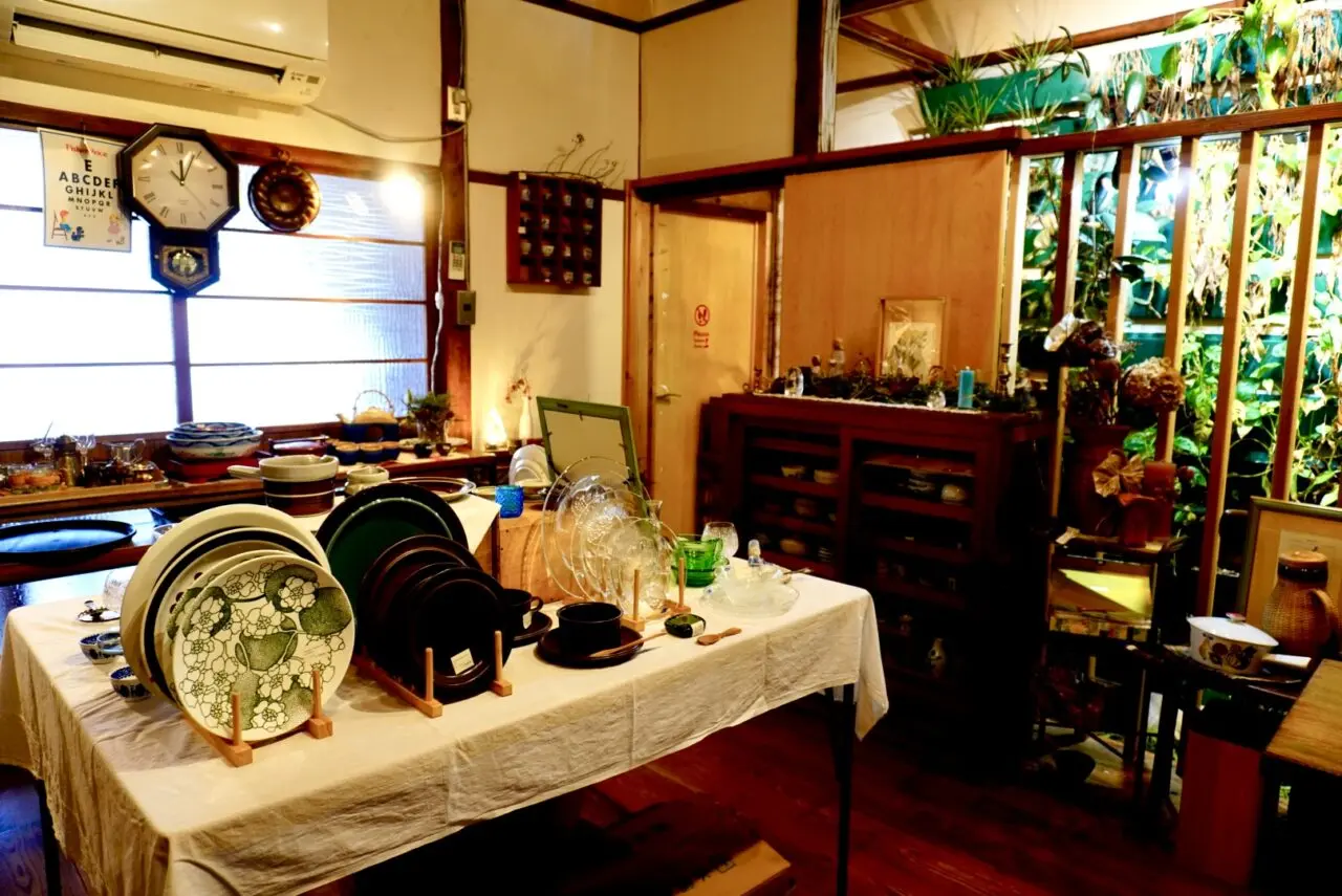 箕面市桜井2026年2月SunMoonStar長屋市場のブロカント