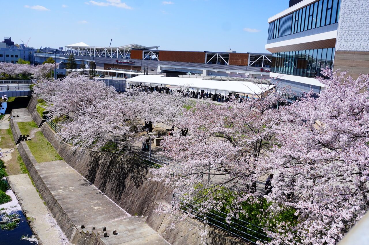 箕面市立かやの広場みのおマルシェ2026年4月